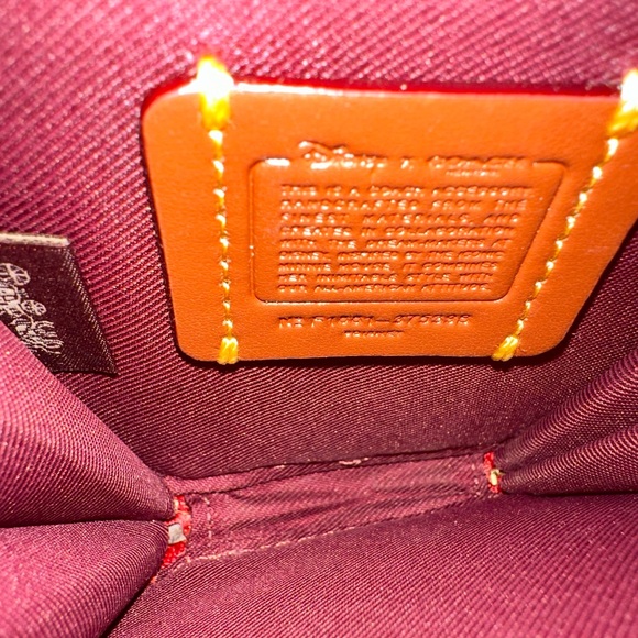 Limited Edition COACH X DISNEY coin purse - Picture 4 of 8